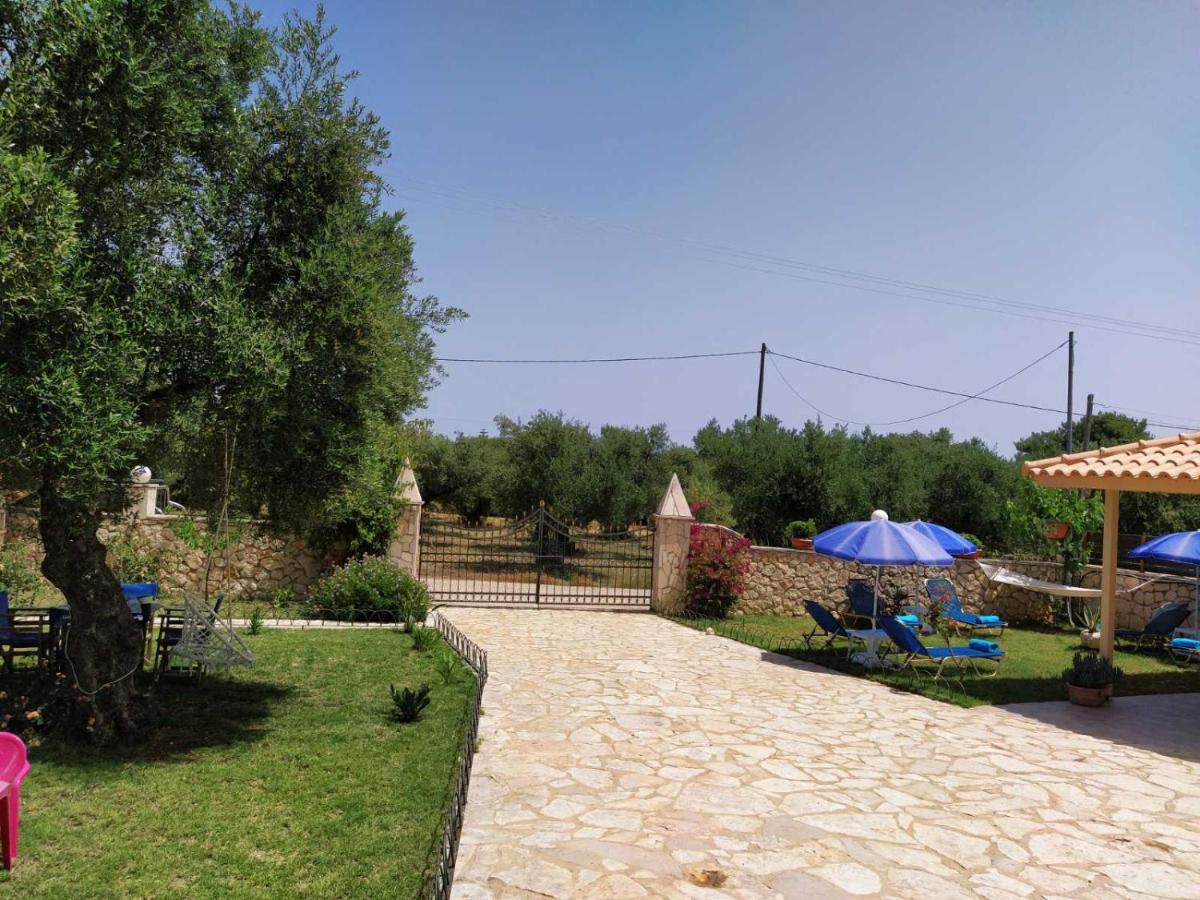 טסיליבי Villa Julia מראה חיצוני תמונה