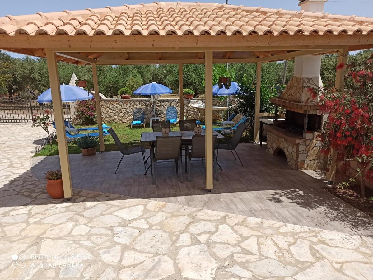 טסיליבי Villa Julia מראה חיצוני תמונה