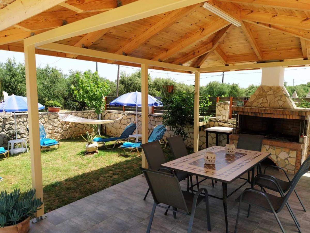 טסיליבי Villa Julia מראה חיצוני תמונה