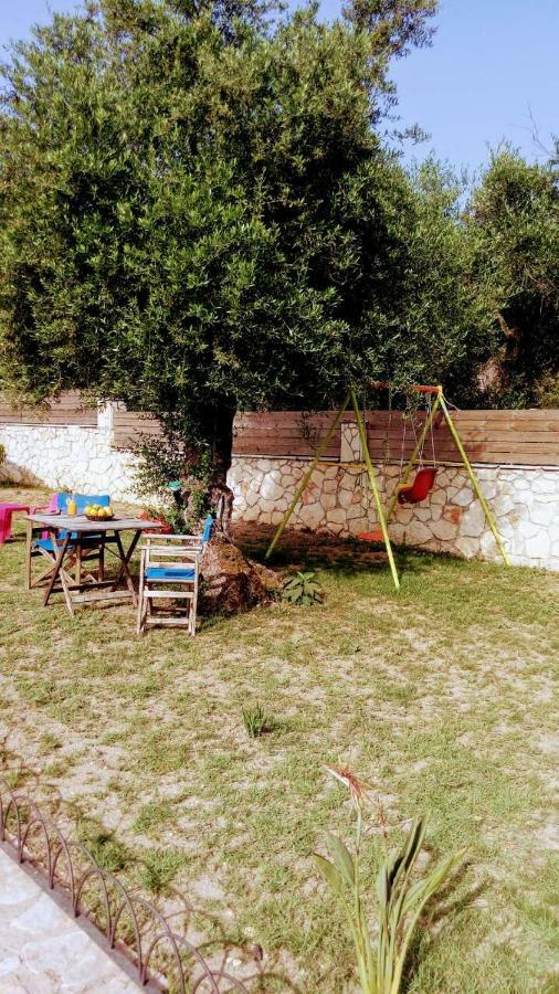 טסיליבי Villa Julia מראה חיצוני תמונה